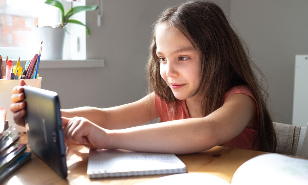 Educazione digitale: 5 regole per proteggere i minori