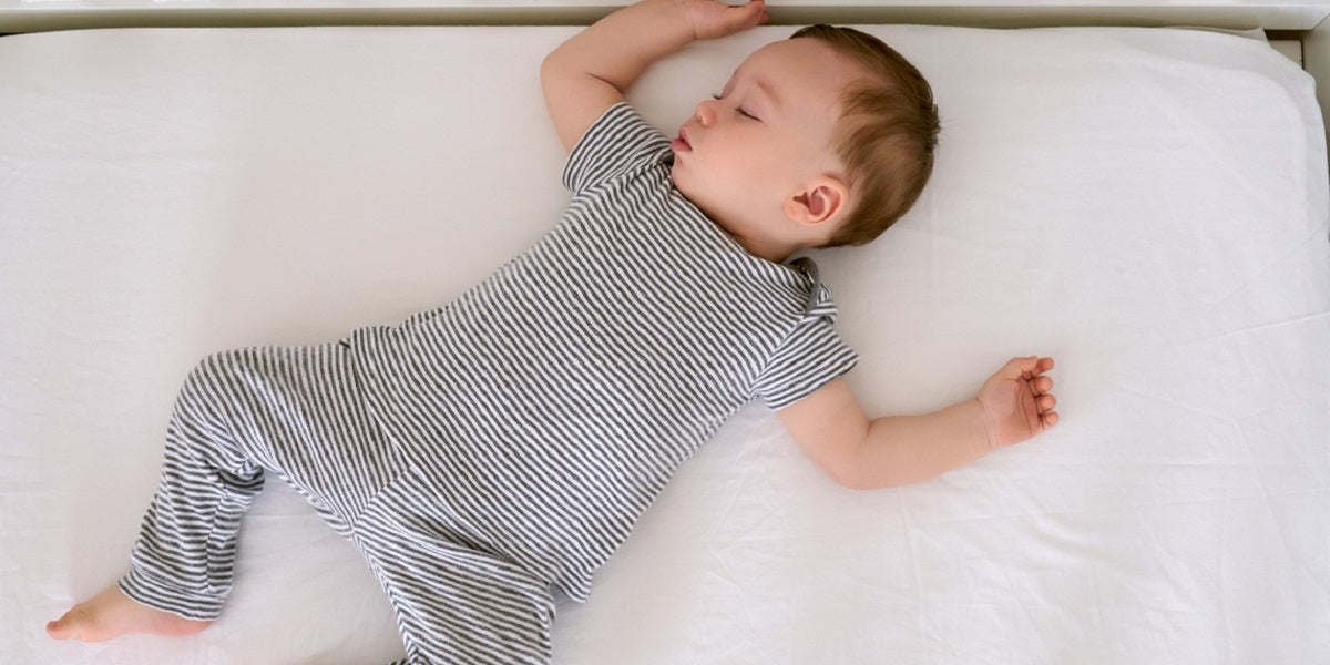 Si può proteggere il neonato durante il sonno?