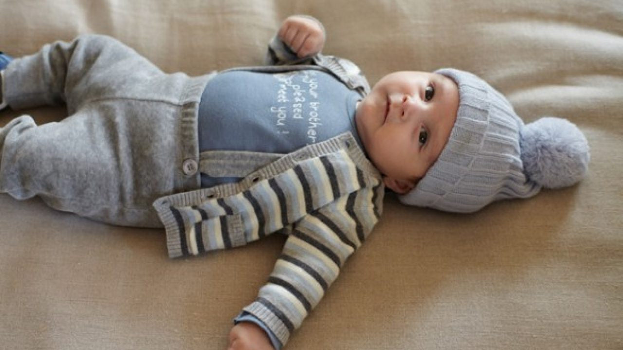 Come vestire un neonato comfort e sicurezza