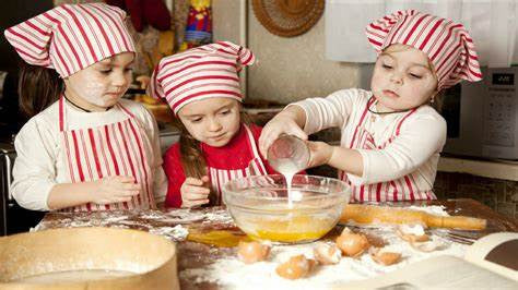 Cucinare dolci pasquali con i bambini