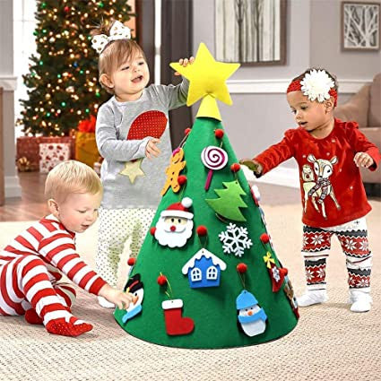 Preparare l'albero di Natale con i bambini