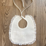 Bavetta In Lino E Pizzo Con Ricamo Fiocco Neonato/a LA SARTORIA DEI PICCOLI L1081