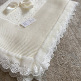 Coperta Elegante In Tessuto Anallergico e Pizzo Neonata PONTO POR PONTO 874